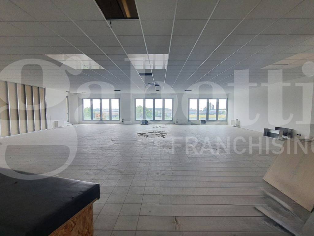 ufficio in vendita a Prata di Pordenone