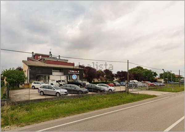 locale di sgombero in vendita a Prata di Pordenone
