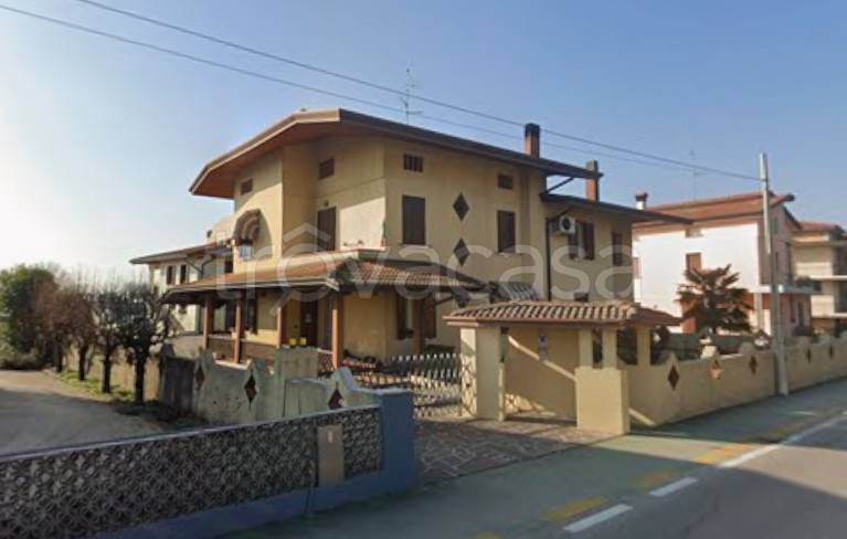 casa indipendente in vendita a Prata di Pordenone