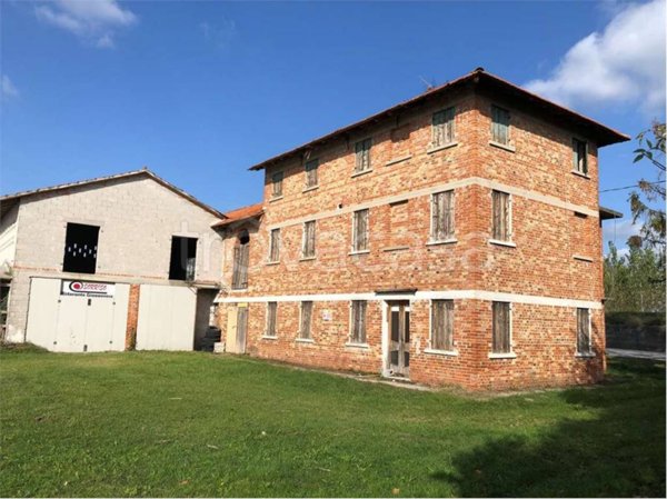 casa indipendente in vendita a Prata di Pordenone in zona Ghirano