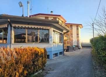 negozio in vendita a Prata di Pordenone