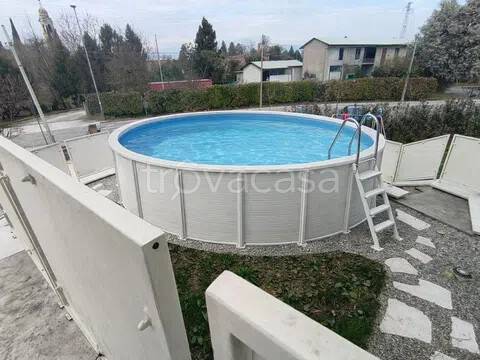casa indipendente in vendita a Prata di Pordenone