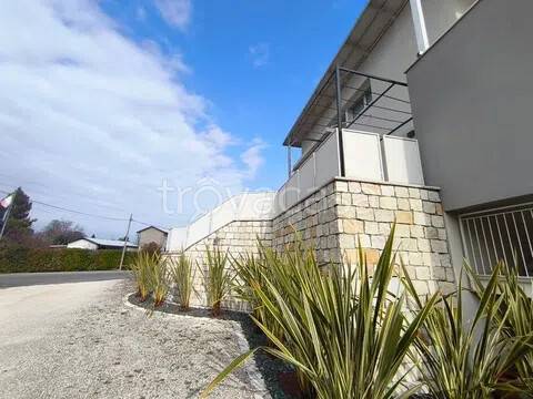 casa indipendente in vendita a Prata di Pordenone