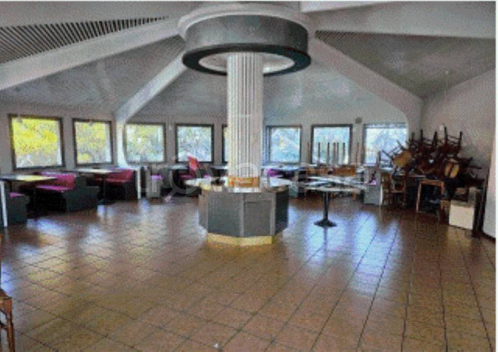 negozio in vendita a Prata di Pordenone