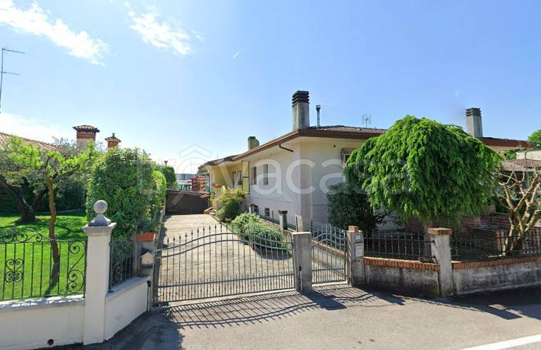 casa indipendente in vendita a Prata di Pordenone