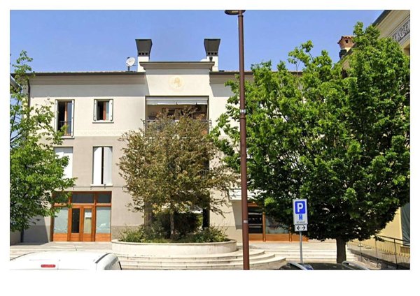 negozio in vendita a Prata di Pordenone