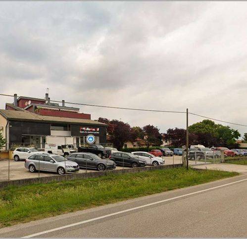 intera palazzina in vendita a Prata di Pordenone in zona Le Monde