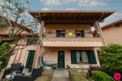 casa indipendente in vendita a Prata di Pordenone