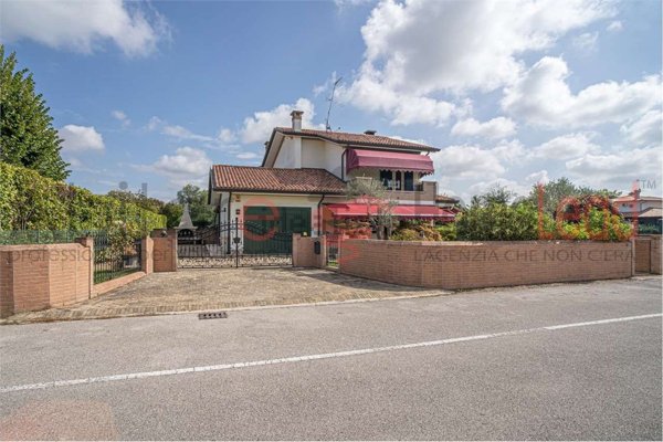 casa indipendente in vendita a Pravisdomini