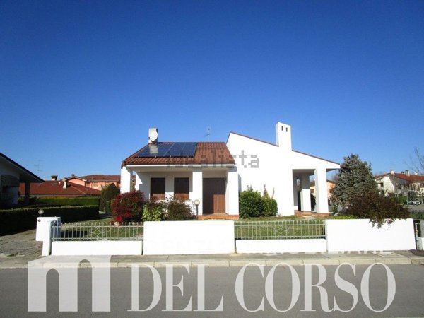 casa indipendente in vendita a Pravisdomini