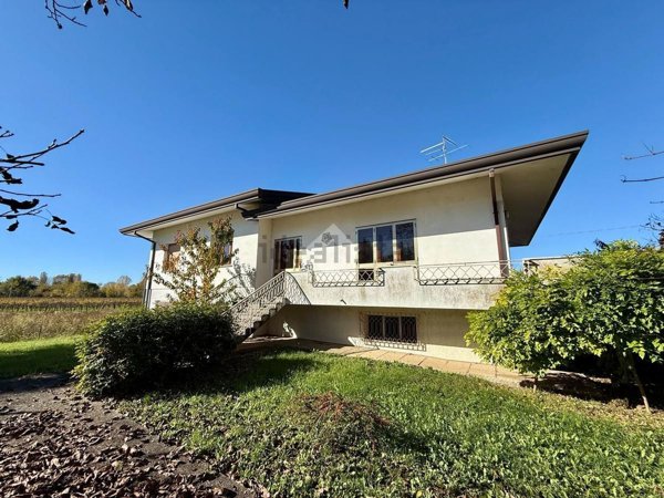 casa indipendente in vendita a Pravisdomini