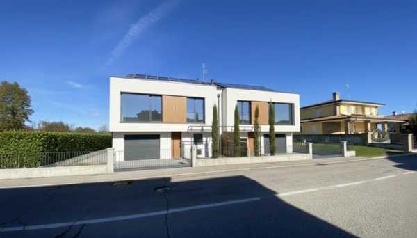 villa in vendita a Pravisdomini in zona Frattina