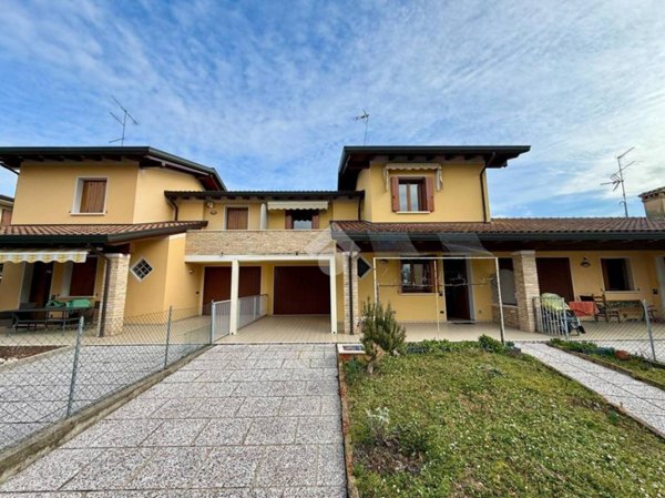 casa indipendente in vendita a Pravisdomini