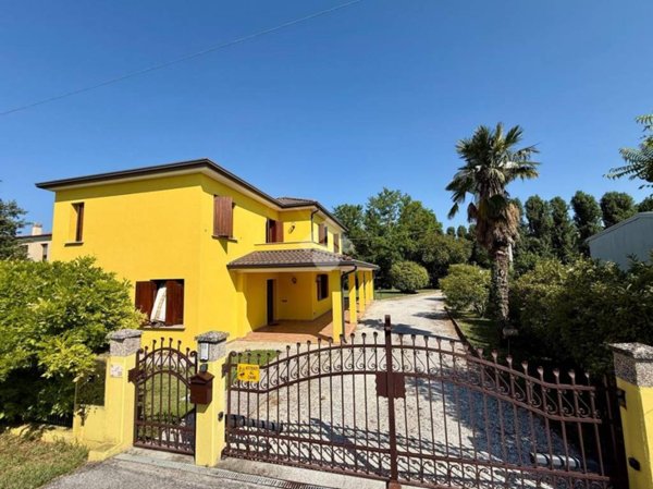 casa indipendente in vendita a Pravisdomini in zona Frattina