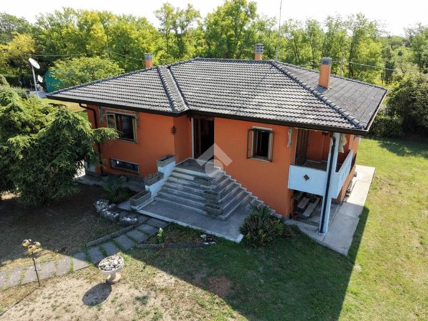 casa indipendente in vendita a Pravisdomini in zona Frattina