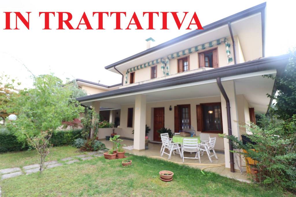 casa indipendente in vendita a Roveredo in Piano