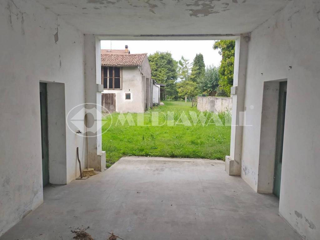 casa indipendente in vendita a Roveredo in Piano