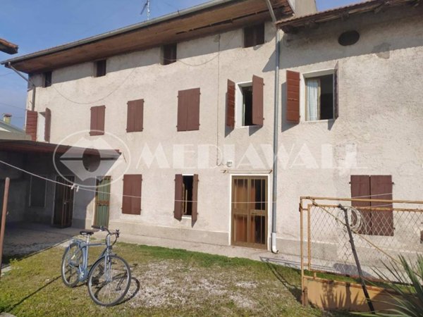 casa indipendente in vendita a Roveredo in Piano