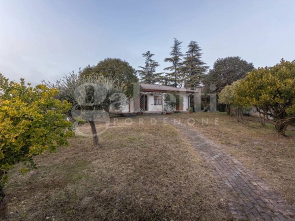 casa indipendente in vendita a Roveredo in Piano