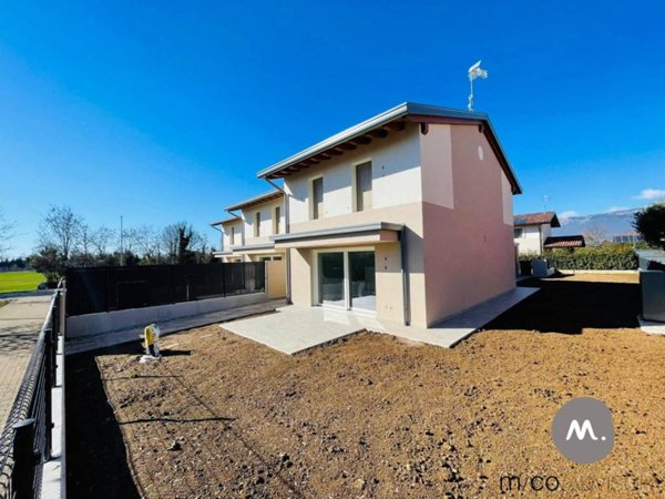 casa indipendente in vendita a Roveredo in Piano