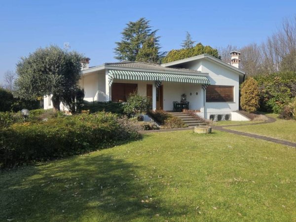 casa indipendente in vendita a Roveredo in Piano
