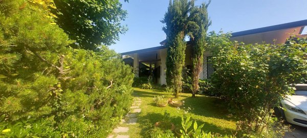 villa in vendita a Roveredo in Piano