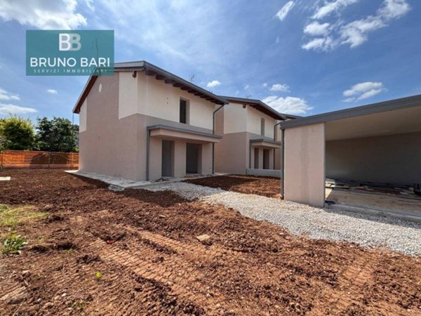 casa indipendente in vendita a Roveredo in Piano