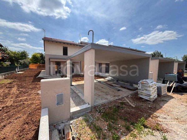 casa indipendente in vendita a Roveredo in Piano