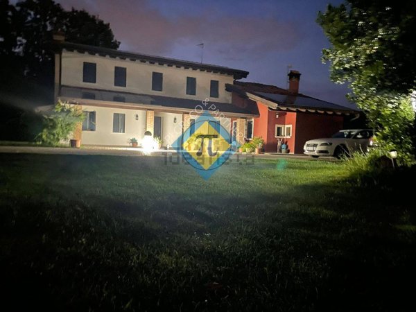 casa indipendente in vendita a Roveredo in Piano