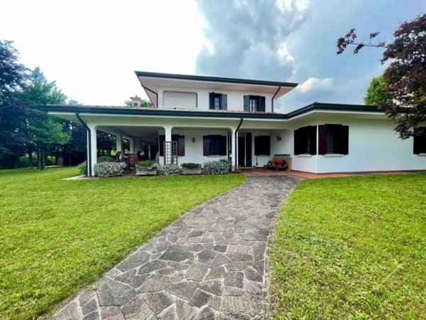 casa indipendente in vendita a Roveredo in Piano
