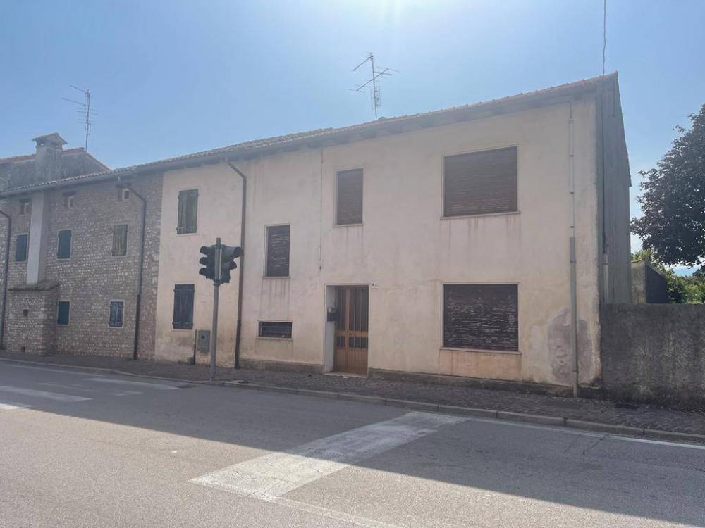 casa indipendente in vendita a Roveredo in Piano