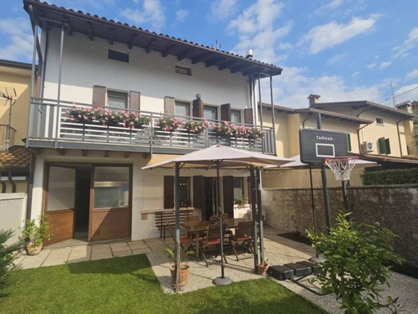 casa indipendente in vendita a Roveredo in Piano