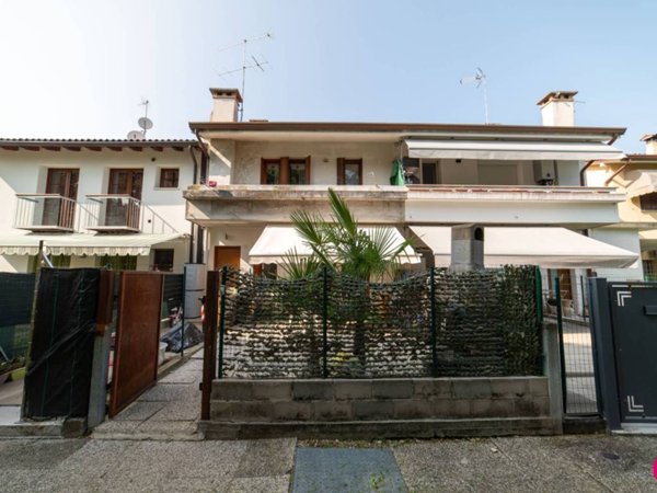 casa indipendente in vendita a Roveredo in Piano