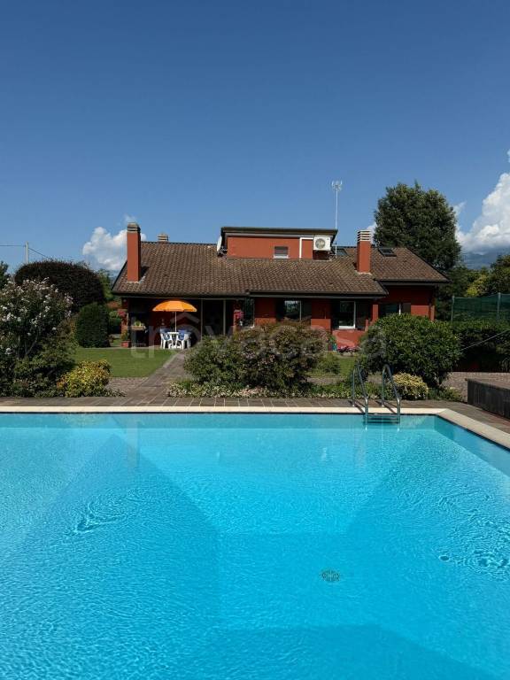 casa indipendente in vendita a Roveredo in Piano