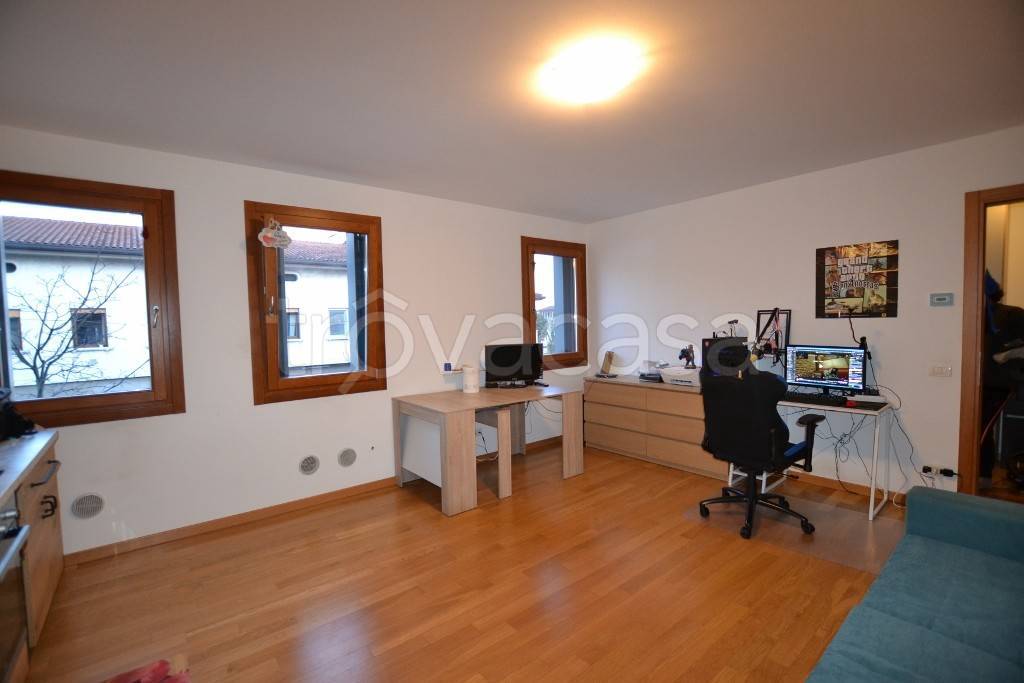 appartamento in vendita a Roveredo in Piano