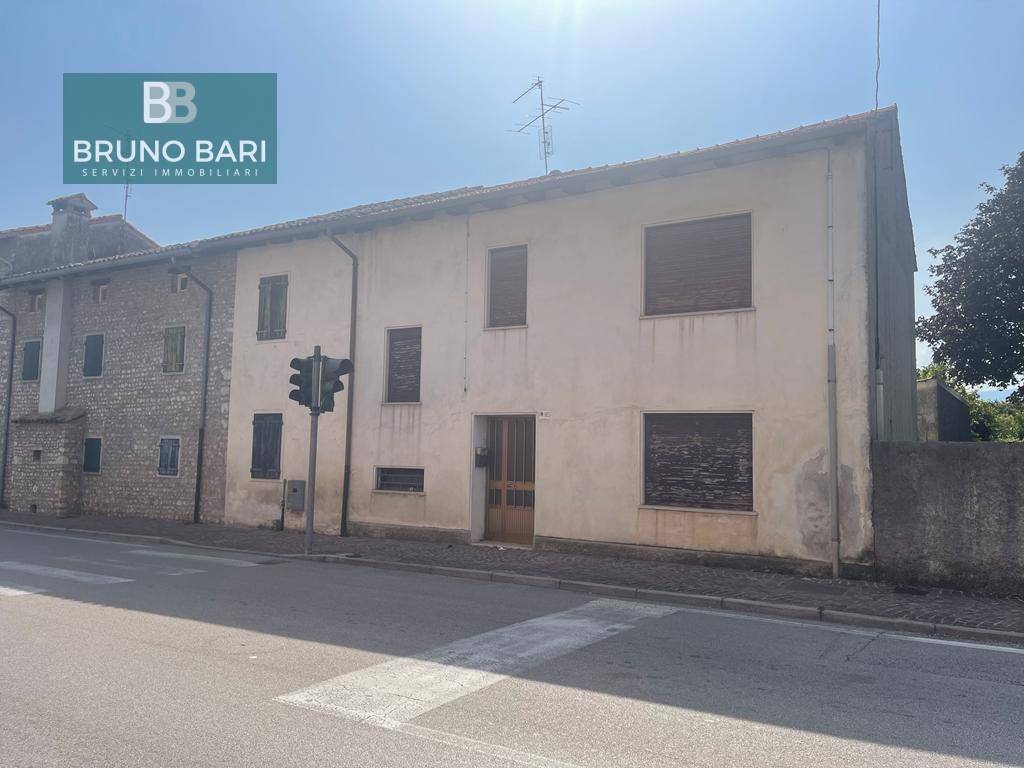casa indipendente in vendita a Roveredo in Piano