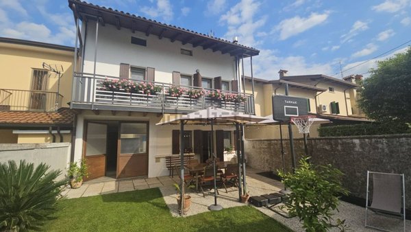 casa indipendente in vendita a Roveredo in Piano