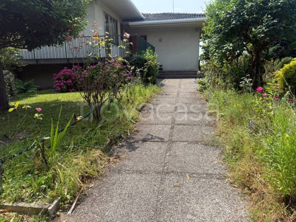 casa indipendente in vendita a Roveredo in Piano