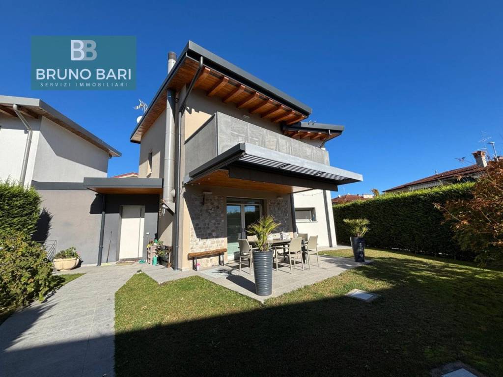 casa indipendente in vendita a Roveredo in Piano