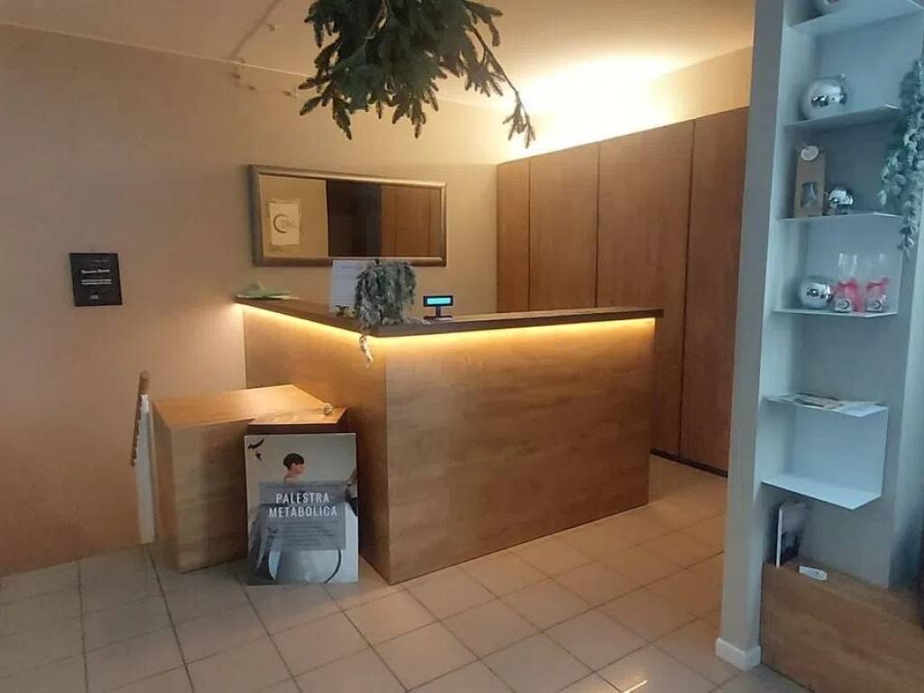 negozio in vendita a Roveredo in Piano