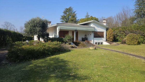 casa indipendente in vendita a Roveredo in Piano