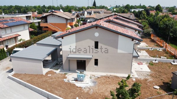 casa indipendente in vendita a Roveredo in Piano