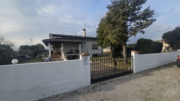 casa indipendente in vendita a Roveredo in Piano