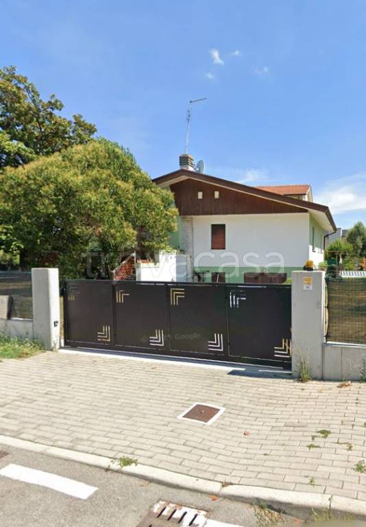 casa indipendente in vendita a Roveredo in Piano