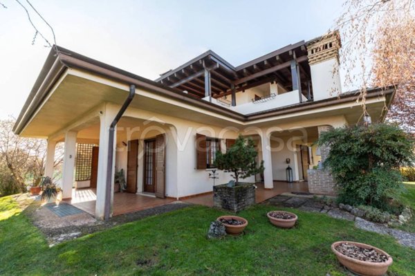 casa indipendente in vendita a Roveredo in Piano