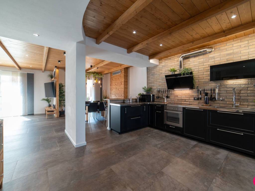 casa indipendente in vendita a Roveredo in Piano