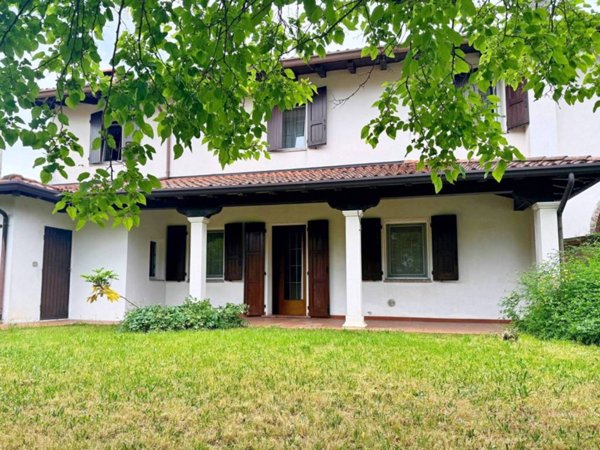 casa indipendente in vendita a Roveredo in Piano