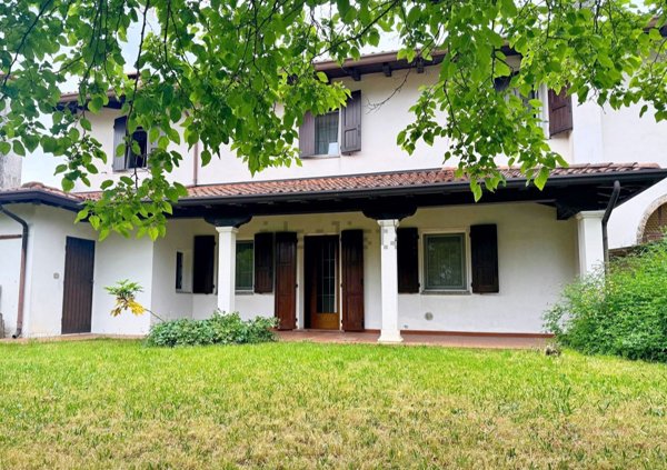 casa indipendente in vendita a Roveredo in Piano