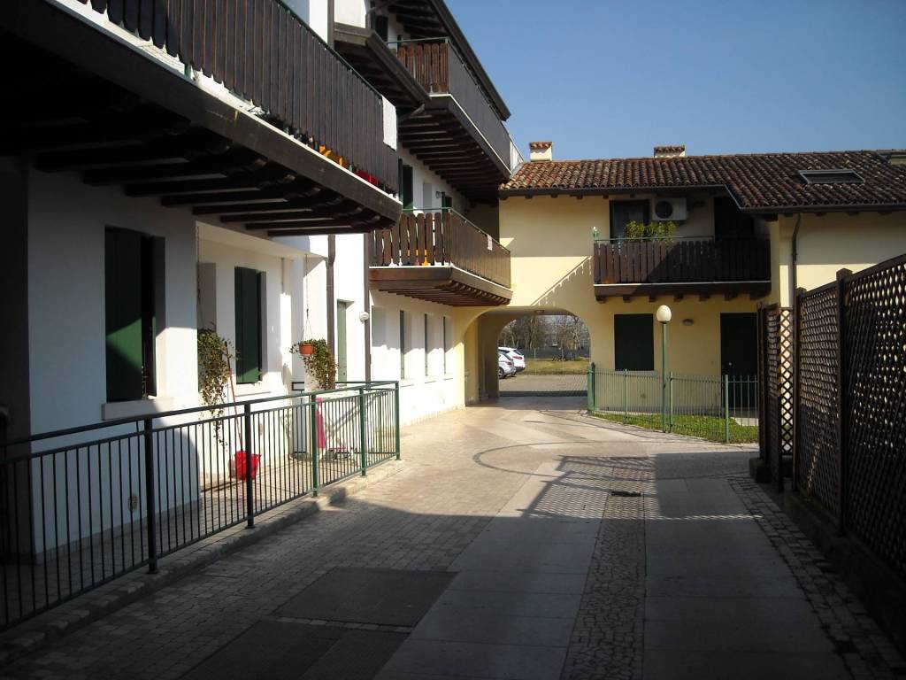 appartamento in vendita a Roveredo in Piano