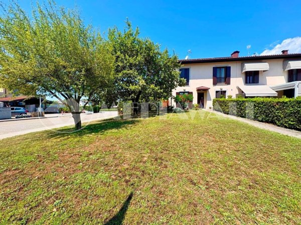 casa indipendente in vendita a Roveredo in Piano